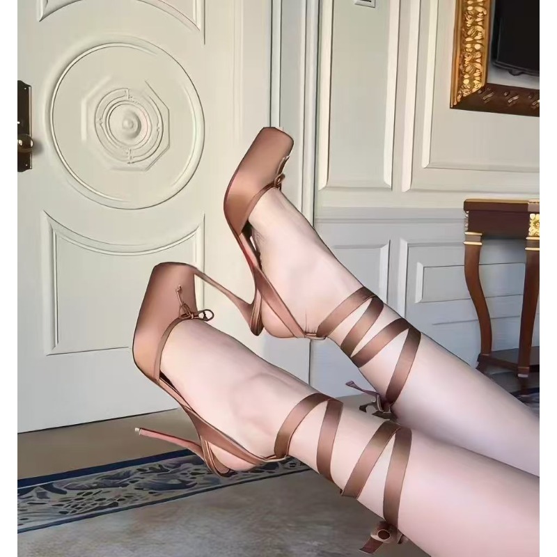 Red High-heeled Shoes, Women's - огляд і ціна Wedding Shop