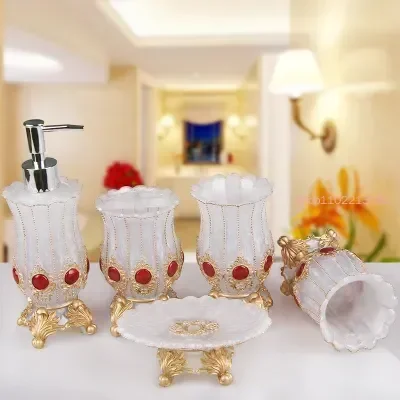 Bathroom Accessories Five-piec - огляд і ціна Wedding Bathroom Supply Kit