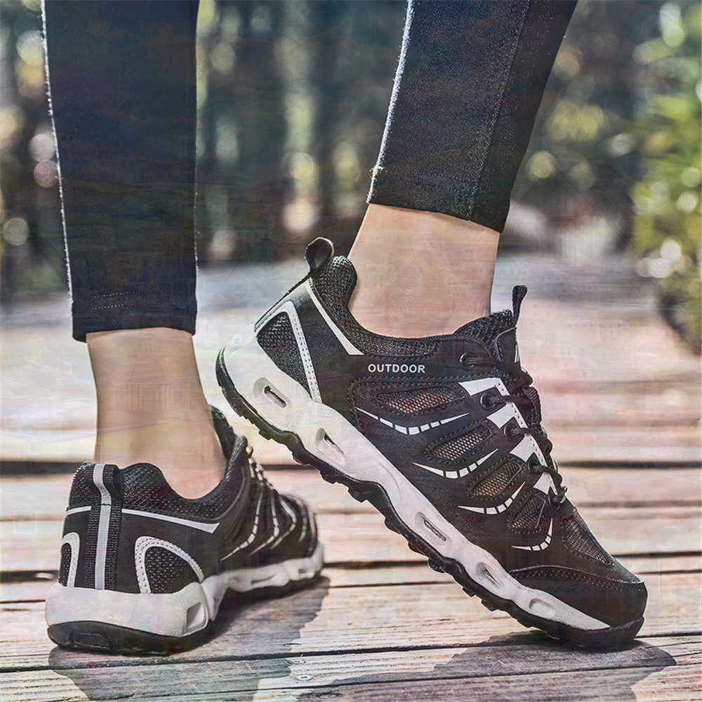 Sumer Round Tip Silver Sneaker - огляд і ціна Wedding Supply Business